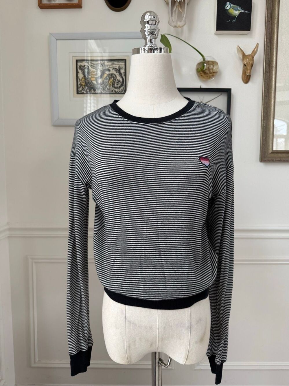 Spiritual Gangster Heart Embroidered Black Stripe Pullover Shirt S